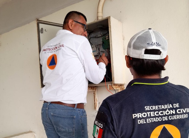 SGIRPCGRO da mantenimiento a red de pluviómetros de Acapulco. Se busca contar con una herramienta eficiente y funcional para alertar a la población en caso de lluvias