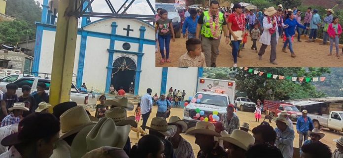 Refuerza la SSG servicios médicos en Cochoapa el Grande Guerrero con la entrega de una ambulancia, hubo comunidades que se sorprendieron