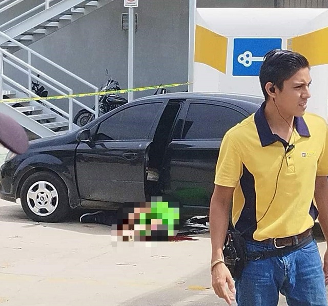 Asesinan a Nelson Matus del portal Lo Real de Guerrero en Acapulco. Es el segundo periodista asesinado en el puerto en menos de dos meses.