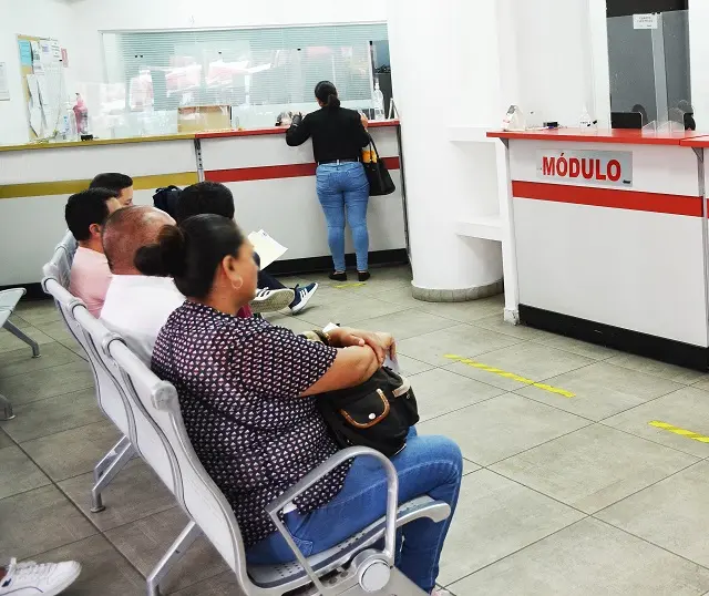 Fonacot apoya regreso a clases con crédito de nómina más barato. Las madres de familia obtienen aún más beneficios con un crédito dirigido especialmente a trabajadoras