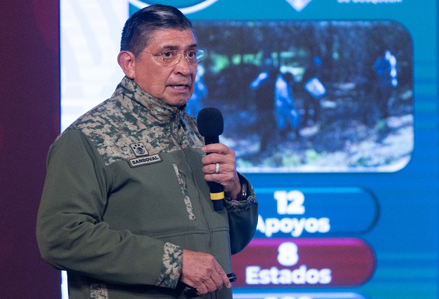 Informe de seguridad por parte del General Secretario: Luis Cresencio Sandoval González. Se realizó la detención de 440 personas; se aseguraron 325 armas de fuego