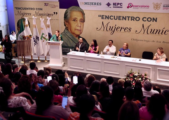 Refrenda Evelyn Salgado Pineda compromiso de lucha contra violencia y desigualdad de las mujeres en Guerrero