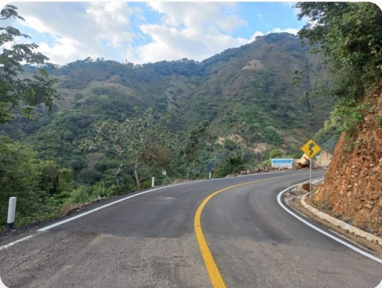 Concluye pavimentación (Tlapa-Marquelia)