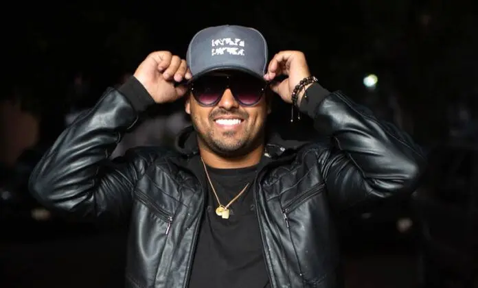 El DJ Salsero Anderson Briceño Lleva su Ritmo a Europa, es un reconocido DJ salsero que ha llevado su pasión por la música a nivel internacional. Con un estilo único y contagioso