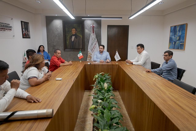 Se reúne Reynoso Núñez con maestros de prepas populares, enfatizó que la transformación del estado es una responsabilidad compartida entre la administración y la ciudadanía
