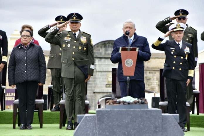 Celebración del Bicentenario del Heroico Colegio Militar en la Fortaleza de San Carlos, Perote, Veracruz, fueron entregadas 3 preseas