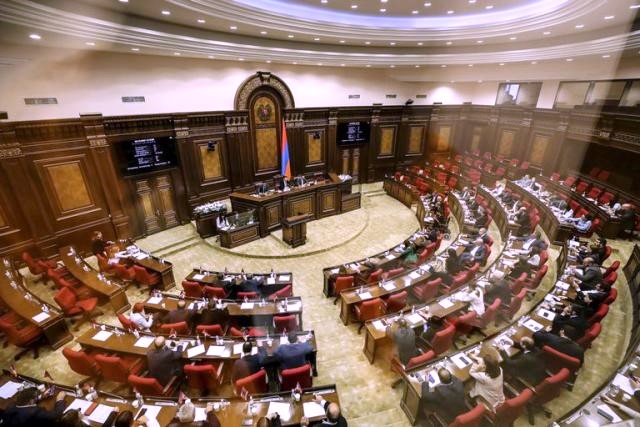 Parlamento Armenio Ratifica Adhesión a la CPI, Desatando Tensión con Rusia. Armenia había firmado el Estatuto de Roma en 1999