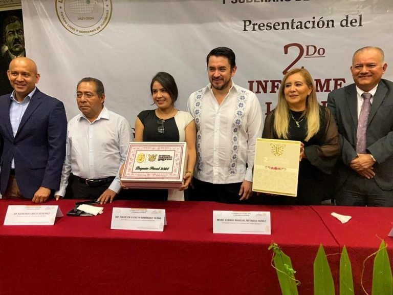 Entrega gobierno de Evelyn Salgado 2do informe de gobierno y paquete fiscal 2024 al Congreso del estado