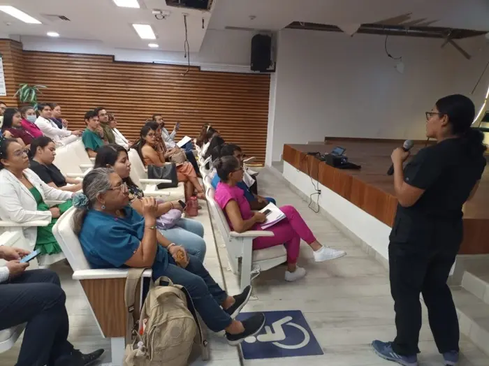 "Actualización de Médicos del IMSS Guerrero en Atención del Dengue", ante la contingencia que se generó por el huracán Otis en Guerrero