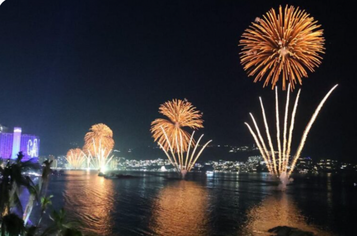 Renace Acapulco y Guerrero Hogar del Sol con espectacular Gala de Pirotecnia