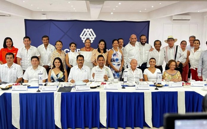 Comunicación: Acapulco y la Iniciativa Privada: Yoshio Ávila, reconstrucción en Acapulco requiere trabajar de la mano con sector empresarial