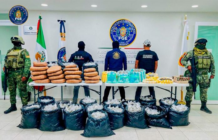 FGE Guerrero Asegura 18,500 Dosis de Drogas y 2,000 Cartuchos en Acapulco, fue puesto a disposición de la Fiscalía General de la República