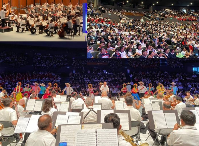Más de mil 700 estudiantes disfrutan concierto didáctico de Orquesta Filarmónica en Chilpancingo, alumnas y alumnos de escuelas públicas y privadas lo disfrutaron