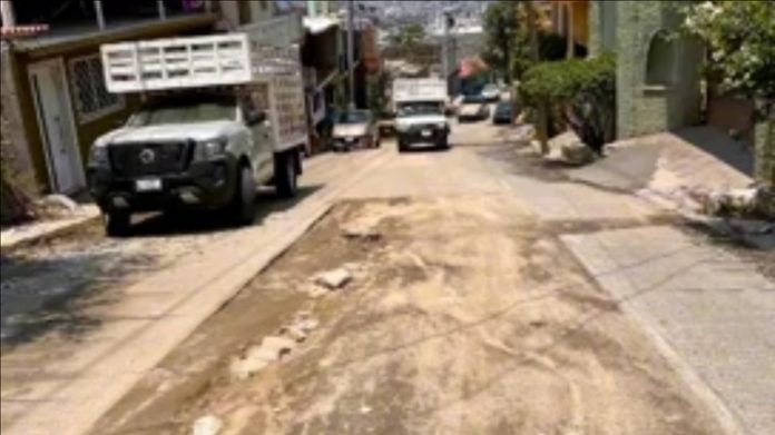 Vecinos de Palma Sola en Acapulco Exigen Rehabilitación de Calle Independencia. Denuncian que las autoridades municipales solo se limitaron a abrir la calle, dejándola en un estado peligroso