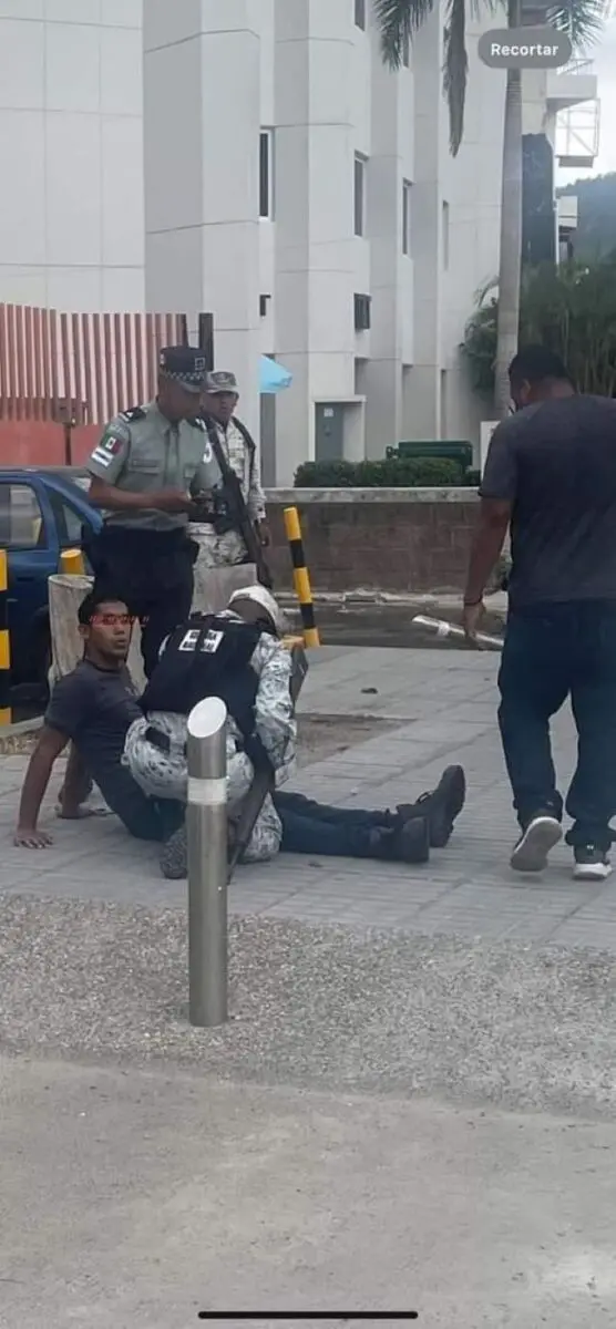Ataque Armado en Acapulco Termina en Persecución y Choque