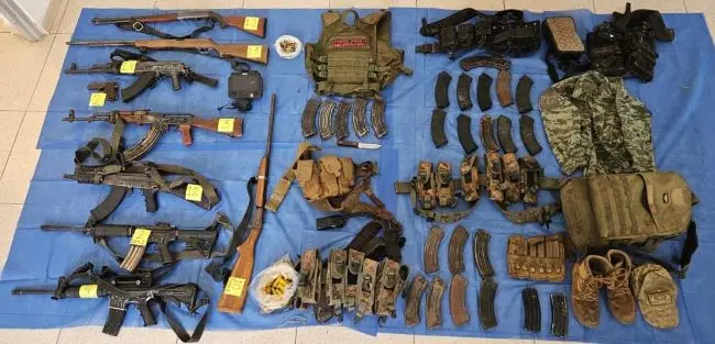 Aseguran Armas y Equipo Táctico en Teloloapan