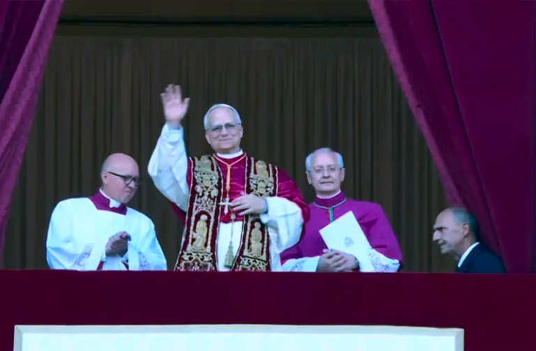 «Habemus Papam: Robert Prevost, el Primer Papa Agustino y Segundo Pontífice Americano, Lleva el Legado de Francisco al Vaticano»