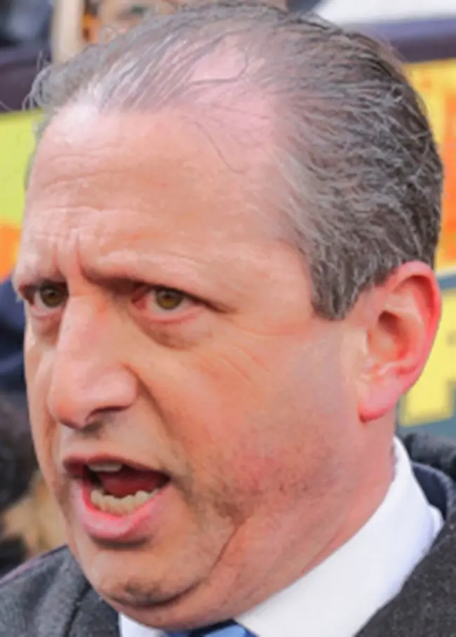 Arrestan a candidato demócrata a la alcaldía de Nueva York Brad Lander, fue arrestado este martes por federales