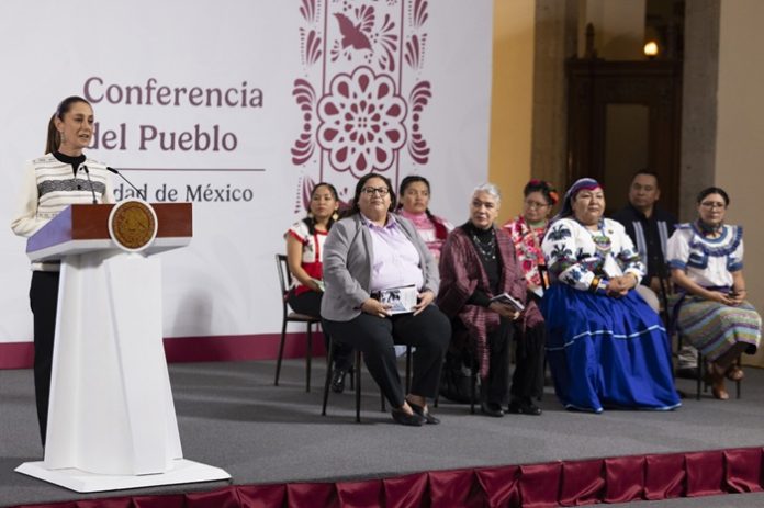 Hoy 5 de septiembre, bandera a toda asta por el Día de las Mujeres Indígenas: presidenta Sheinbaum. Reconocer a las mujeres indígenas es reconocer a quienes han sido el alma de nuestras comunidades