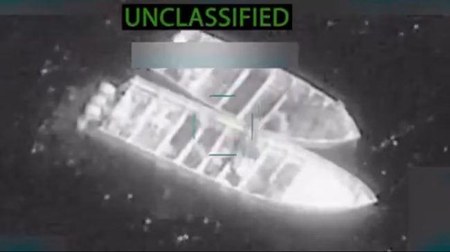 EE.UU. ataca 4 embarcaciones en el Pacífico; Hay 14 muertos y un sobreviviente.- “Estados Unidos llevó a cabo un ataque en el Pacífico contra cuatro embarcaciones el lunes, con un saldo de 14 muertos…”