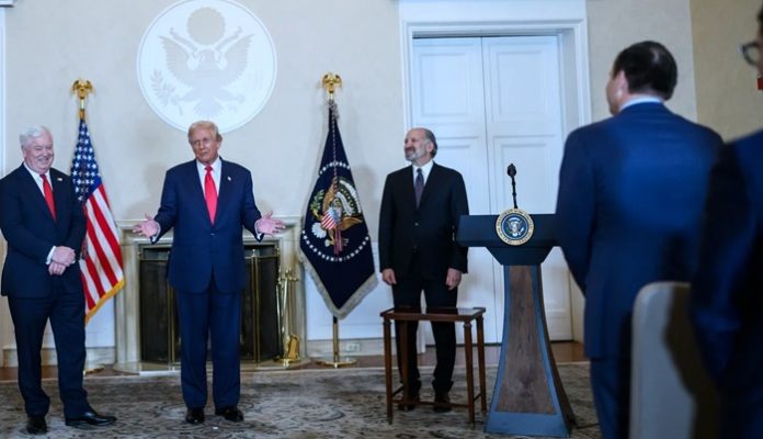 Donald Trump instruyó reiniciar pruebas nucleares en EE. UU. tras anuncio de Rusia de probar con éxito el dron submarino nuclear Poseidon. Tensión global.