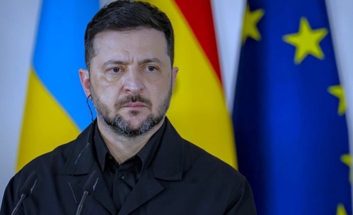 Zelenski reafirma que Ucrania no cederá el Donbás a Rusia. EE.UU. propone zona libre económica y garantías de seguridad similares a la OTAN.