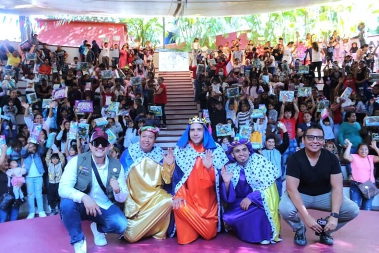 Celebra el Zoológico Zoochilpan a más de 5 mil niñas y niños el Día de Reyes