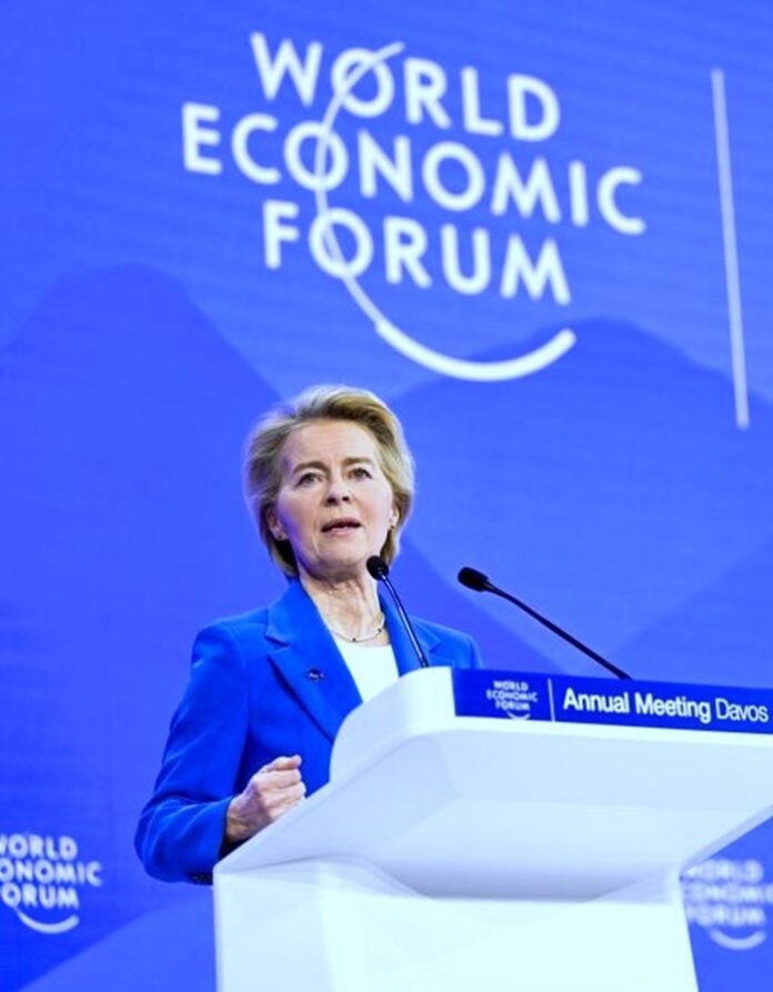 Von der Leyen responde a Trump y advierte que la UE actuará unida y con firmeza ante presiones sobre Groenlandia y la seguridad del Ártico.