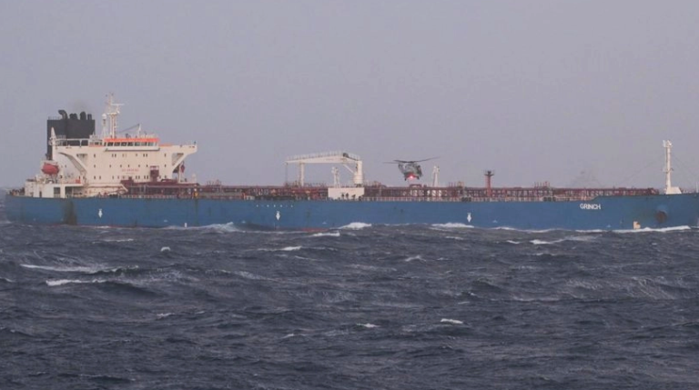 🇫🇷⚓ Francia intercepta petrolero ruso en el Mediterráneo por violar sanciones internacionales