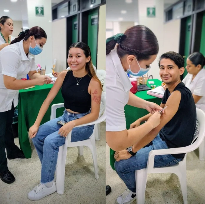 México supera 11,400 casos de sarampión en medio de un repunte mundial. Expertos alertan sobre caída en vacunación y riesgo internacional.