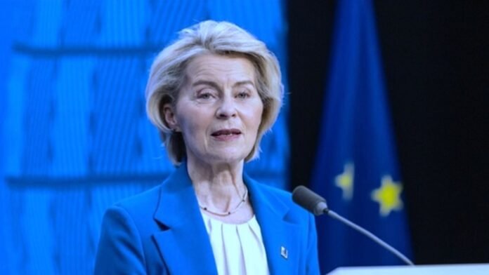 La Comisión Europea anunció la aplicación provisional del acuerdo comercial UE-Mercosur, creando un mercado de 720 millones de personas.