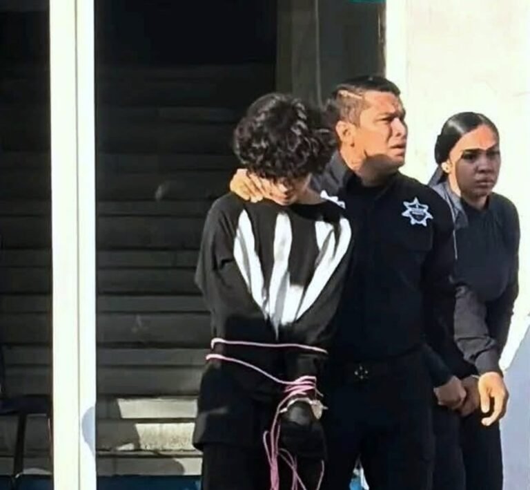 Asesinan a dos maestras en preparatoria de Michoacán; alumno de 15 años fue detenido