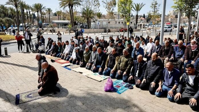 Israel cierra la Explanada de las Mezquitas en Jerusalén
