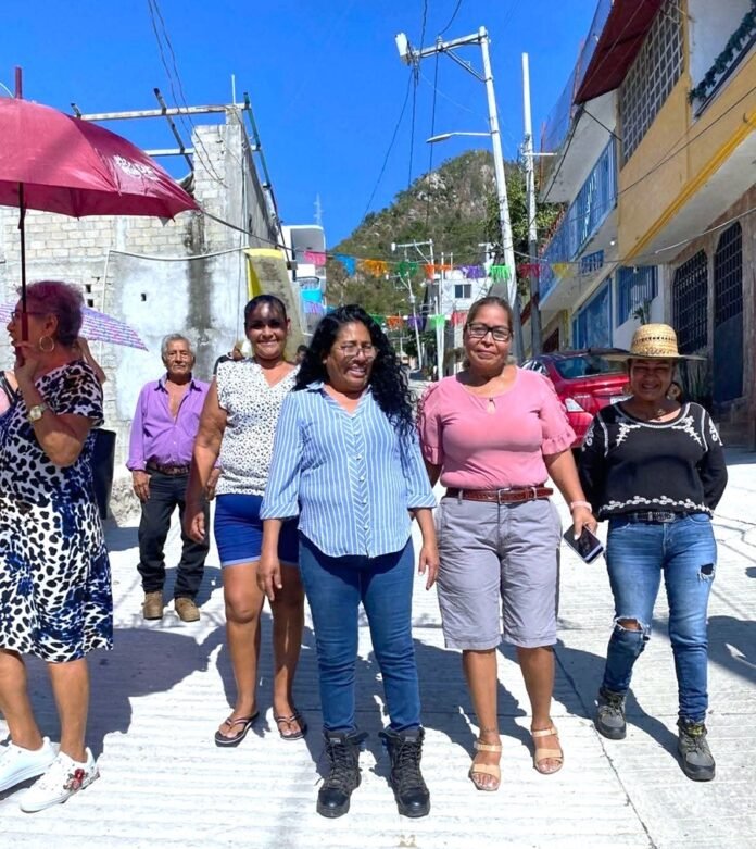 Rosario Merlín García gana presencia en Acapulco por su gestión social, apoyo a jóvenes y presión para mejorar servicios básicos.