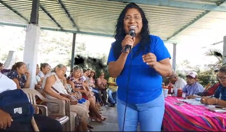 Rosario Merlín García se posiciona en Acapulco con gestión social