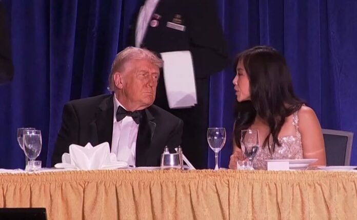 Autoridades investigan a un hombre armado detenido en evento con Trump en Washington. Sospechan posible ataque contra funcionarios.