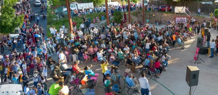 Esthela Damián encabezó una asamblea ciudadana en Chilpancingo donde llamó a fortalecer la organización social y la participación comunitaria